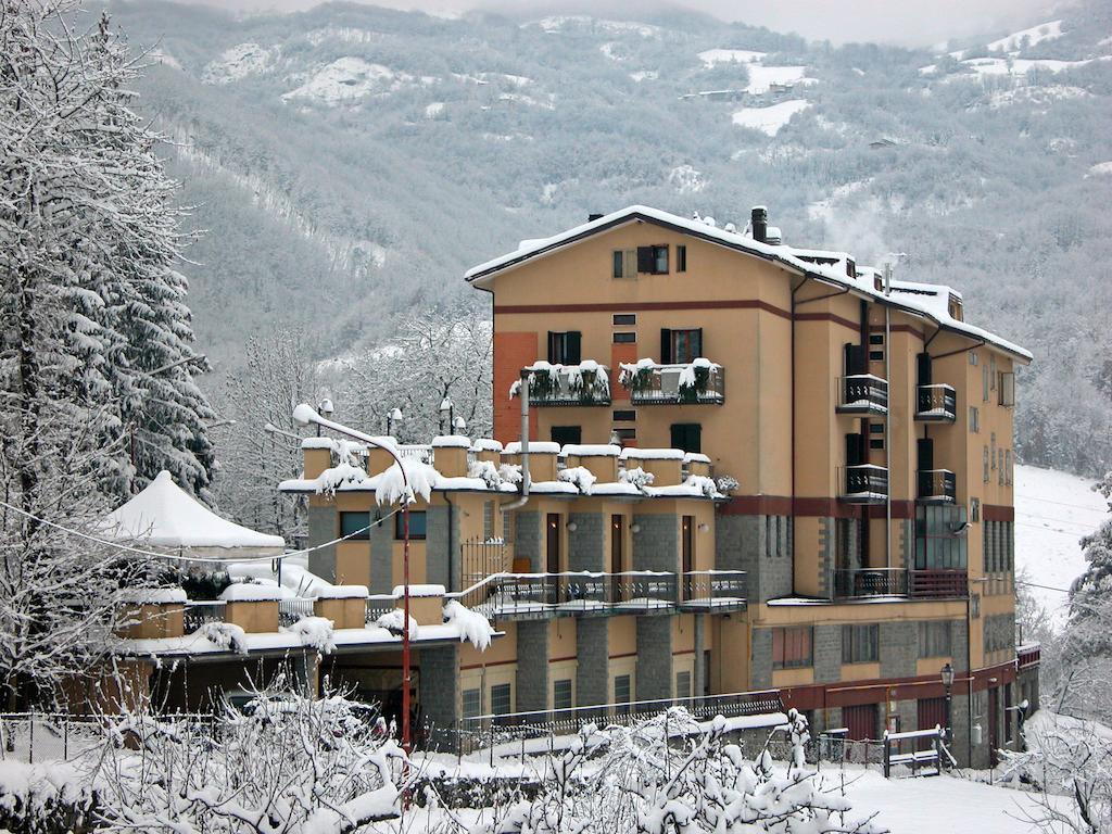 Hotel Cimone Riolunato Exterior photo